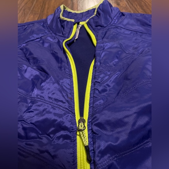 Champion purple & lime green running jacket kids large - Picture 3 of 6
